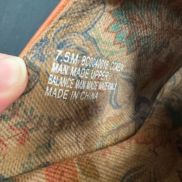 B O C By Born Liv Clog Heel - W7.5 - Picture 8 of 8